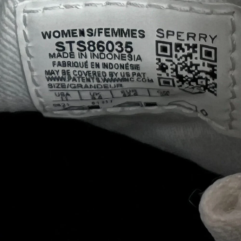 Sperry introducing women